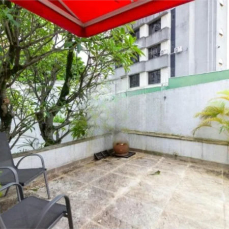 Sobrado à venda com 4 quartos, sendo 2 suítes, em Jardim das Bandeiras, São Paulo, SP
