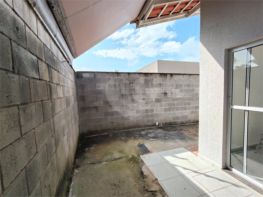 Casa à venda ou para alugar com 2 quartos no condomínio Villagio Allegro, Itapetininga - SP