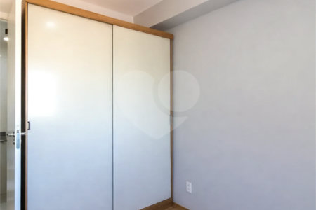 Apartamento à venda com 2 quartos, sendo 1 suíte,  em Parada Inglesa, São Paulo, SP