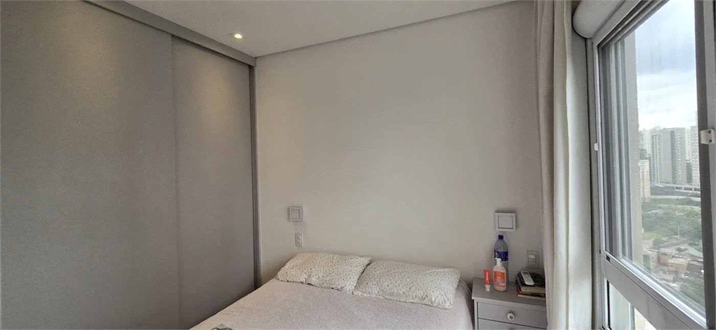 Apartamento à venda com 2 quartos, sendo 1 suíte,  em Vila Andrade, São Paulo, SP