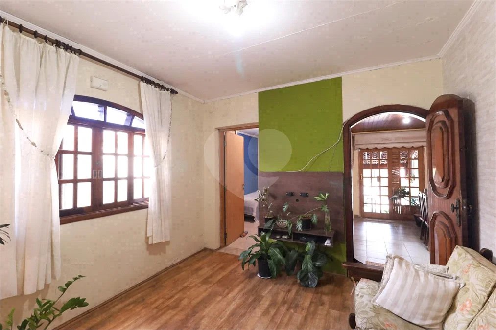 Casa à venda com 3 quartos, sendo 1 suíte,  em Vila Medeiros, São Paulo, SP