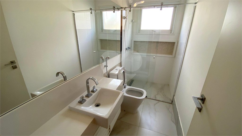 Casa à venda com 4 suítes no condomínio Portal Horizonte, Bragança Paulista - SP