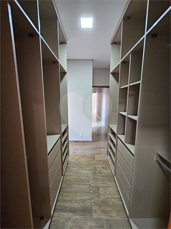 Casa à venda com 3 quartos, sendo 1 suíte,  no condomínio Mantova, Indaiatuba - SP