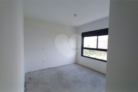 Apartamento à venda com 4 quartos, sendo 2 suítes,  em Água Branca, São Paulo, SP