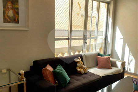 Apartamento à venda com 3 quartos, sendo 2 suítes, em Vila Mariana, São Paulo, SP