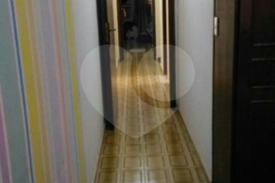 Sobrado à venda com 3 quartos, sendo 1 suíte, em Tremembé, São Paulo, SP