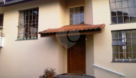 Sobrado à venda com 4 quartos, sendo 2 suítes,  em Jardim Virginia Bianca, São Paulo, SP