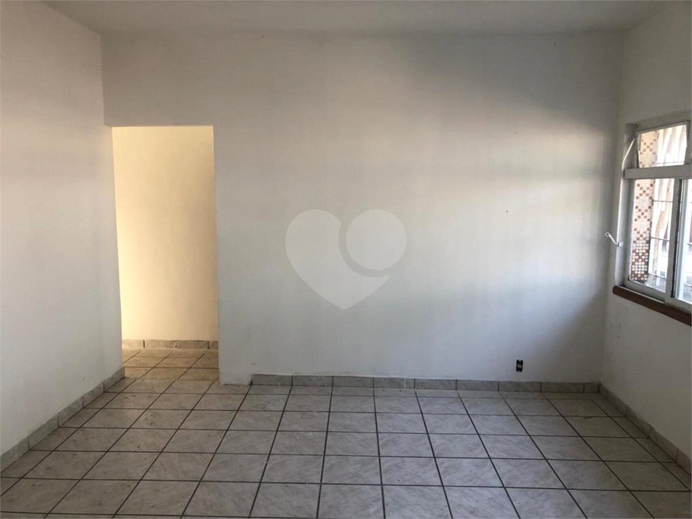 Sobrado à venda com 3 quartos, sendo 1 suíte,  em Serra da Cantareira, Mairiporã, SP