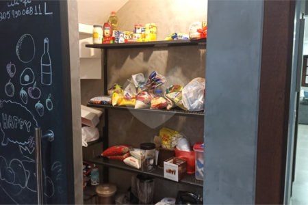 Sobrado à venda com 3 quartos, sendo 1 suíte, em Parque São George, Cotia, SP