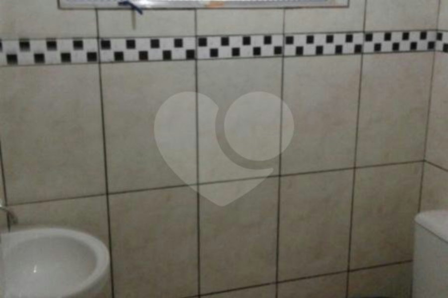 Sobrado à venda com 4 quartos, sendo 2 suítes,  em Tremembé, São Paulo, SP