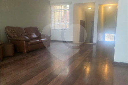 Sobrado para alugar com 3 quartos, sendo 1 suíte, em Vila Valparaíso, Santo André, SP
