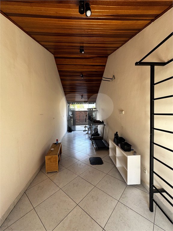Casa à venda com 3 quartos, sendo 1 suíte, no condomínio Village da Posse, Rio de Janeiro - RJ