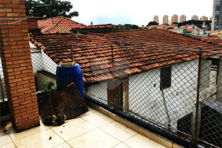 Sobrado à venda com 4 quartos, sendo 1 suíte,  em Vila Gomes, São Paulo, SP