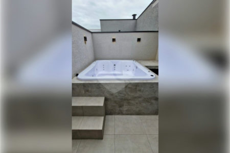 Casa à venda com 3 quartos, sendo 1 suíte, no condomínio Horto Florestal Villagio, Sorocaba - SP
