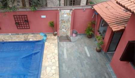 Casa à venda com 3 quartos, sendo 2 suítes,  no condomínio Alpes da Cantareira, Mairiporã - SP