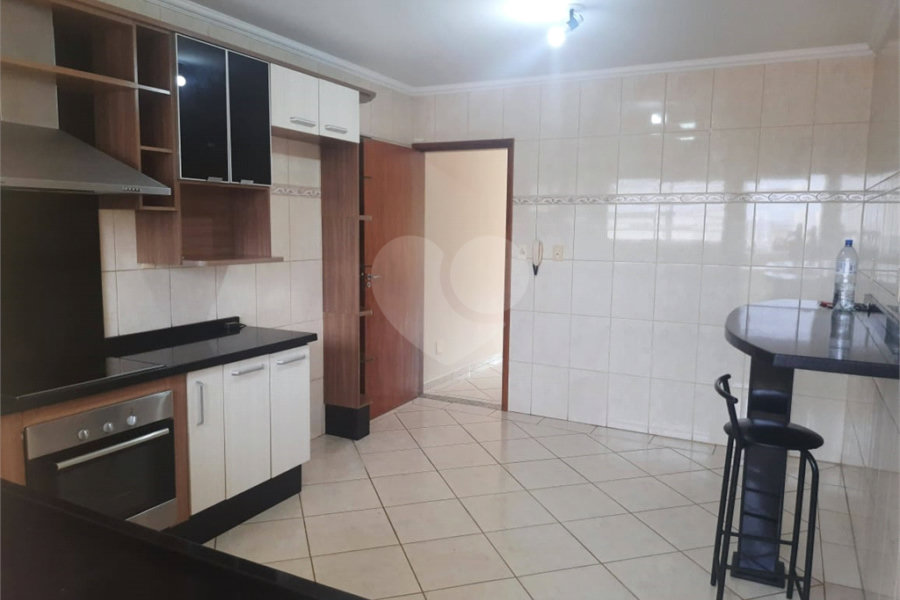Sobrado à venda com 3 quartos, sendo 1 suíte,  em Vila Maria Alta, São Paulo, SP