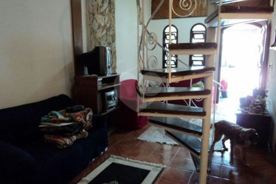 Sobrado à venda com 3 quartos, sendo 2 suítes,  em Tremembé, São Paulo, SP