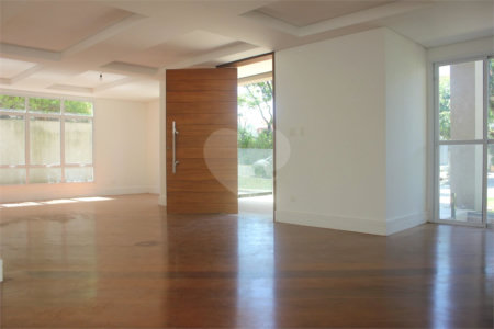 Casa à venda ou para alugar com 4 suítes em Alphaville, Santana de Parnaíba, SP