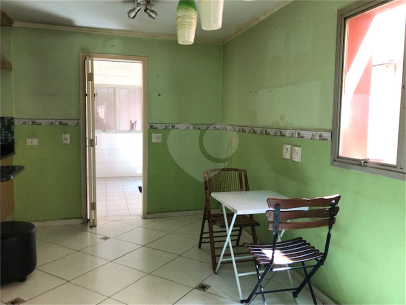 Casa à venda com 4 quartos, sendo 2 suítes,  em Jardim Leonor, São Paulo, SP