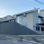 Casa à venda com 4 quartos, sendo 1 suíte, no condomínio Horto Florestal II, Sorocaba - SP