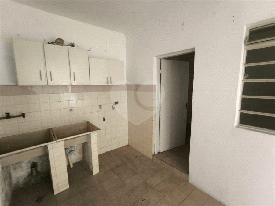 Casa à venda com 3 quartos em Jardim das Esmeraldas, São Paulo, SP
