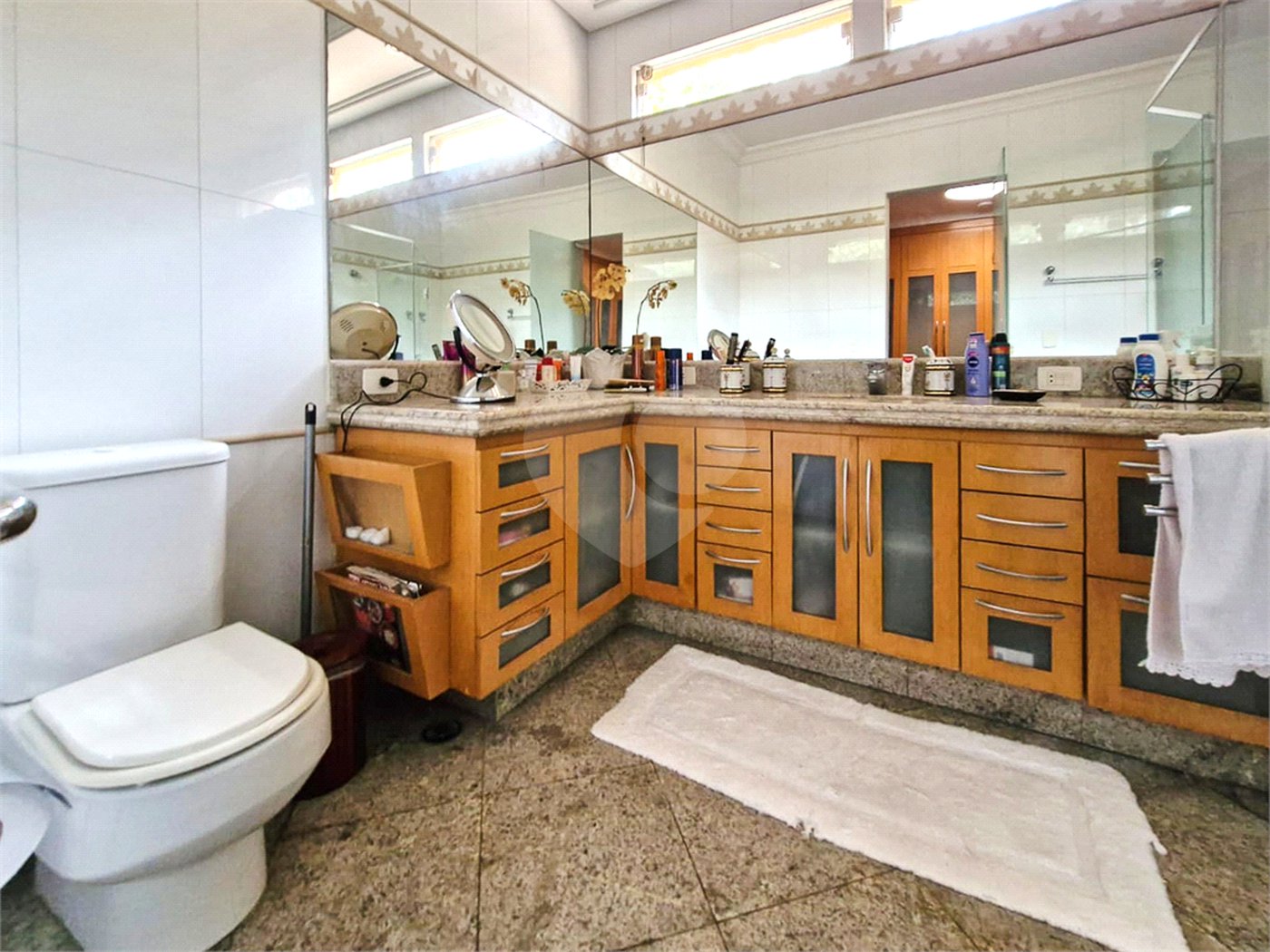 Casa à venda ou para alugar com 4 suítes em Alto da Boa Vista, São Paulo, SP