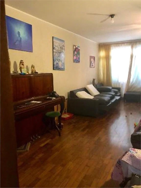 Sobrado à venda ou para alugar com 4 quartos, sendo 1 suíte, em Brooklin Paulista, São Paulo, SP