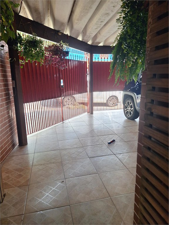 Sobrado à venda com 3 quartos em Tremembé, São Paulo, SP