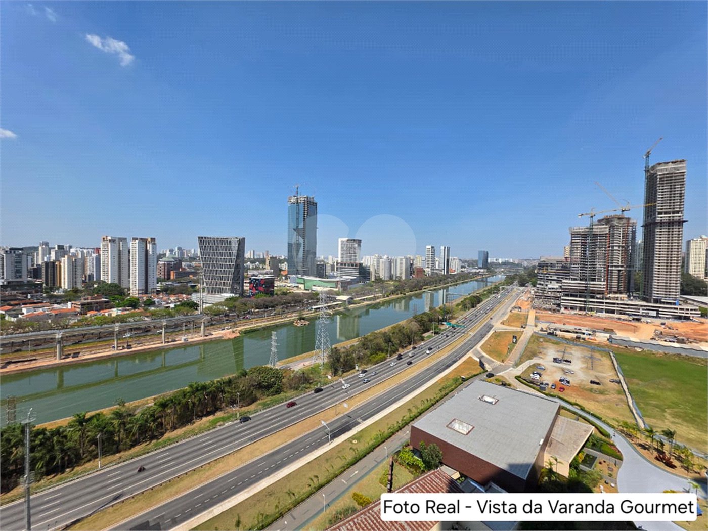 Apartamento à venda com 4 suítes em Jardim Morumbi, São Paulo, SP