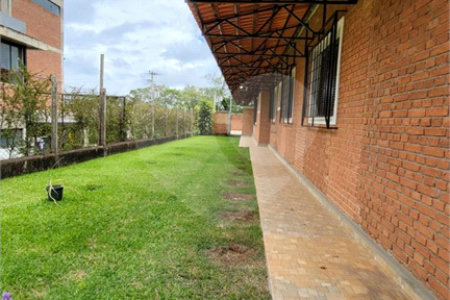 Chácara à venda com 3 quartos, sendo 2 suítes, em Planalto Verde, São Roque, SP