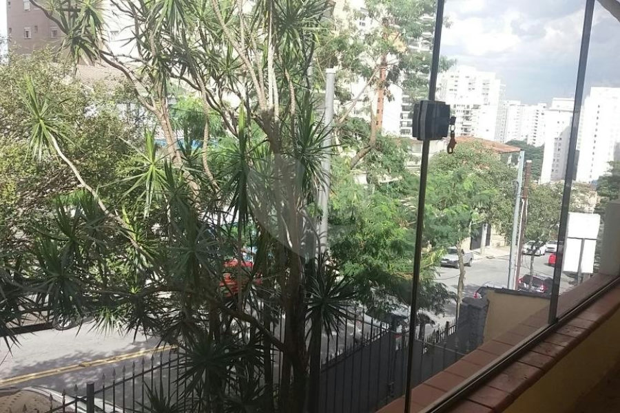 Sobrado à venda com 3 quartos, sendo 1 suíte, em Santa Terezinha, São Paulo, SP