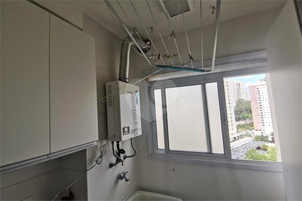 Apartamento à venda com 2 quartos em Parque Reboucas, São Paulo, SP