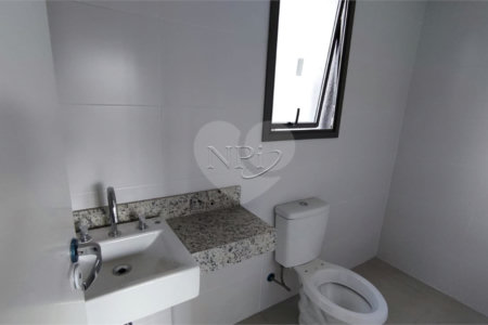 Apartamento à venda com 3 quartos, sendo 2 suítes,  em Moema, São Paulo, SP