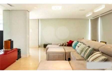 Apartamento à venda com 4 suítes em Moema, São Paulo, SP