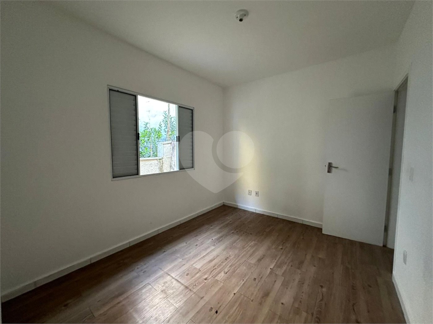 Casa à venda com 2 suítes no condomínio Olido, Atibaia - SP