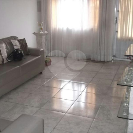 Casa Térrea à venda com 3 quartos em Vila Brasilina, São Paulo, SP