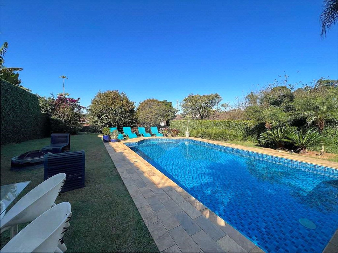 Casa à venda com 4 suítes em Vila Santo Antônio, Cotia, SP