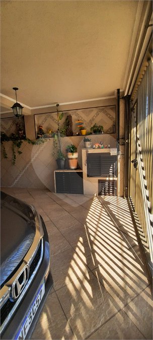 Sobrado à venda ou para alugar com 3 quartos, sendo 1 suíte, em Água Fria, São Paulo, SP