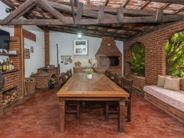 Casa à venda com 3 quartos, sendo 1 suíte,  em Vila Mascote, São Paulo, SP