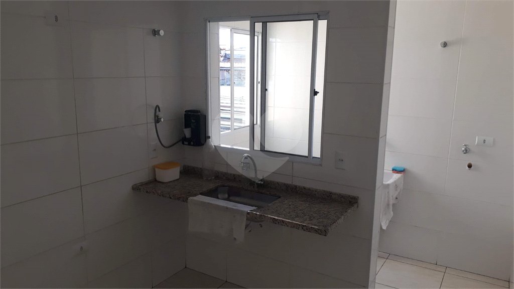 Casa à venda com 1 quarto no condomínio Camila I, São Paulo - SP