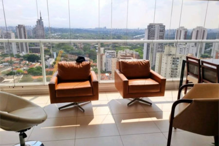 Apartamento à venda com 2 quartos, sendo 1 suíte, em Pinheiros, São Paulo, SP