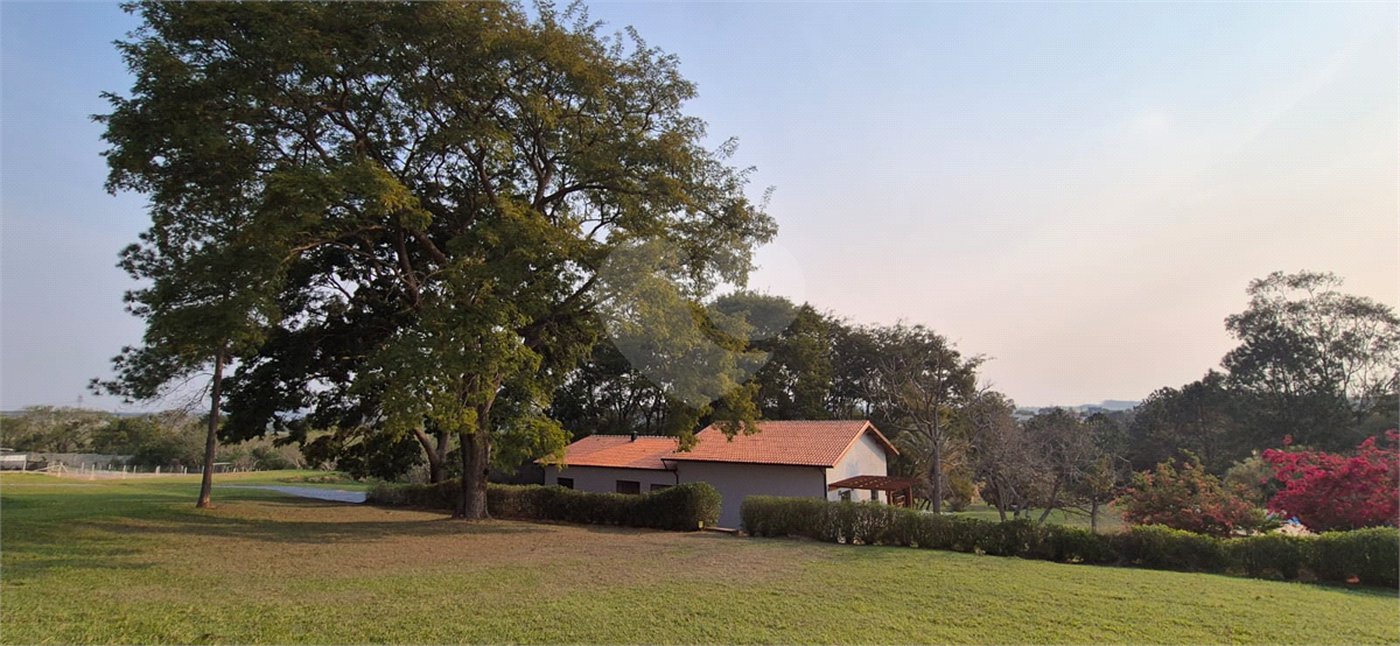 Terreno à venda em Condomínio Residencial Pinheiros do Lago, Alambari, SP