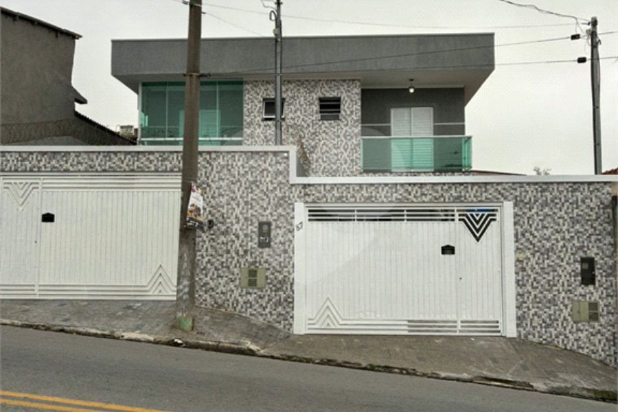 Sobrado à venda com 3 quartos, sendo 1 suíte, em Vila Maricy, Guarulhos, SP