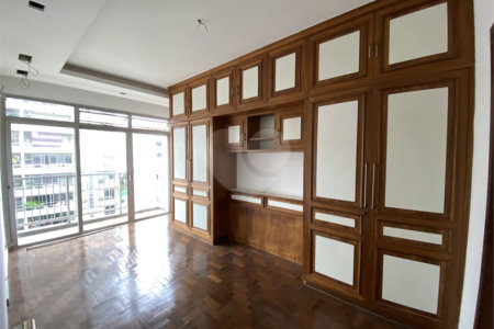 Apartamento à venda com 4 quartos, sendo 1 suíte,  em Tijuca, Rio de Janeiro, RJ