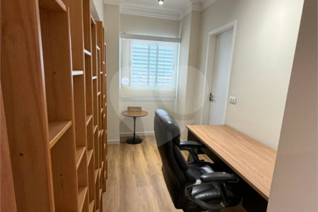 Triplex à venda com 4 suítes em Santa Teresinha, São Paulo, SP