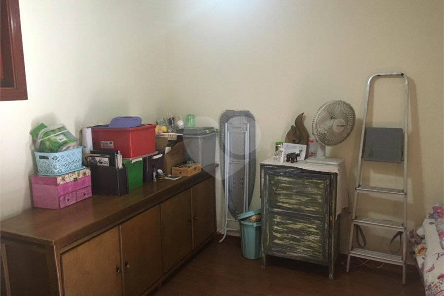 Casa à venda com 3 quartos, sendo 1 suíte, no condomínio Morada de Itapuã, São Paulo - SP