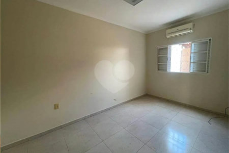 Casa à venda com 2 quartos, sendo 1 suíte, no condomínio Alvorada, Araraquara - SP