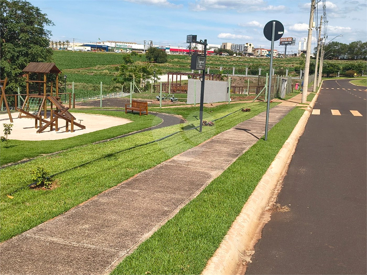 Terreno à venda no condomínio Riviera Village Cravinhos, Cravinhos - SP