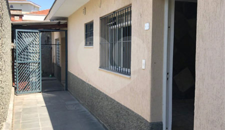 Casa à venda com 4 quartos, sendo 1 suíte,  em Parada Inglesa, São Paulo, SP