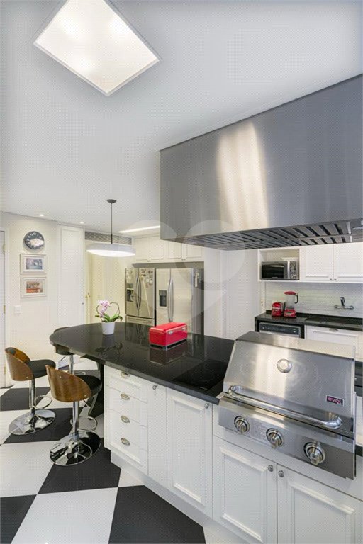 Apartamento à venda com 4 quartos, sendo 1 suíte, em Higienópolis, São Paulo, SP